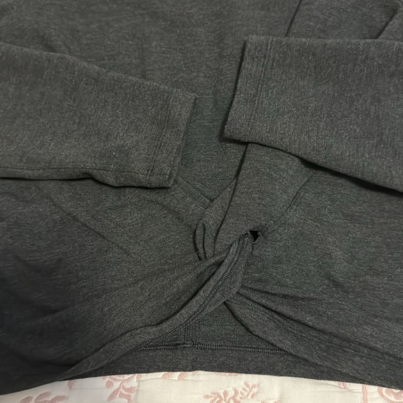 NWOT Lululemon crop top Charcoal grey - Picture 2 of 3